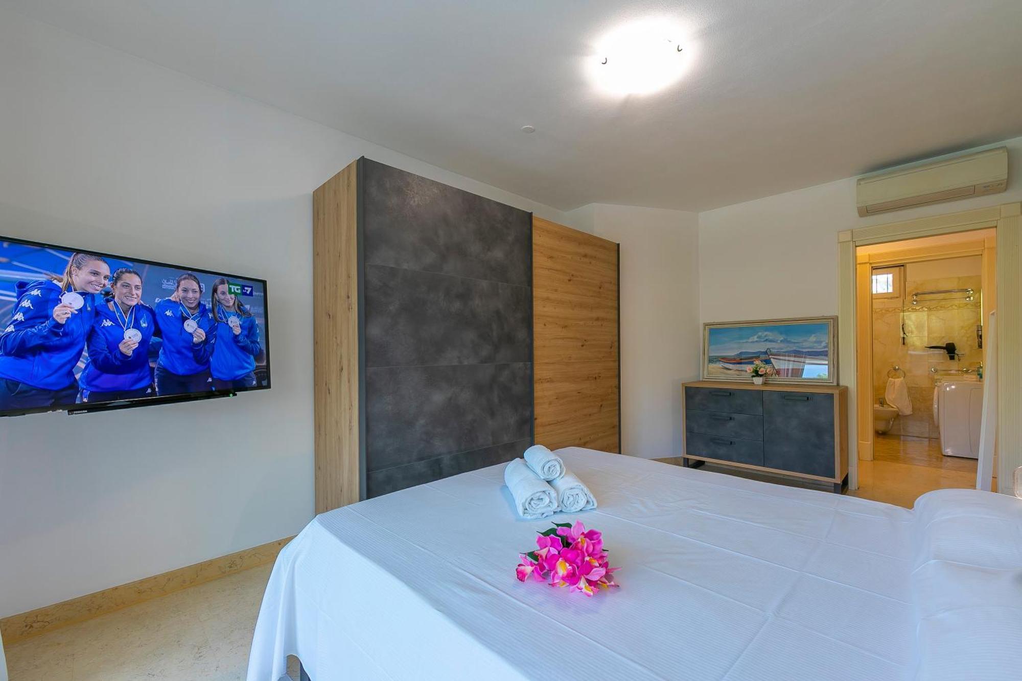 Rivoltella Apt With Pool 600M From Lake - Happy Rentals Desenzano del Garda Exteriér fotografie